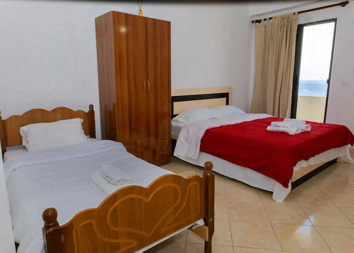 Soren The Sunset Dream Pensión Himarë